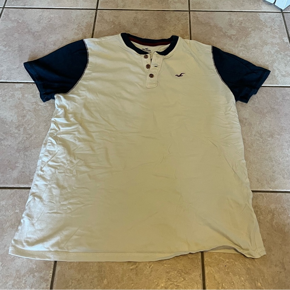 Hollister polo tee
